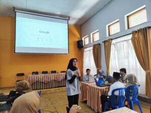 SELARAS (SMENDUBA Belajar dalam Komunitas)