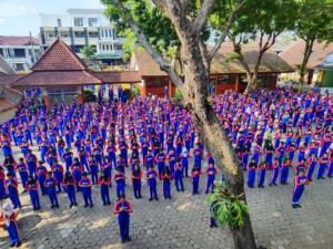 Lapangan Olahraga & Area Aktivitas